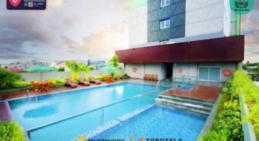 Ayola First Point Hotel פקאנבארו מראה חיצוני תמונה